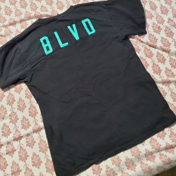 *3-for-$30* BLVD tee, youth XL - Picture 4 of 4